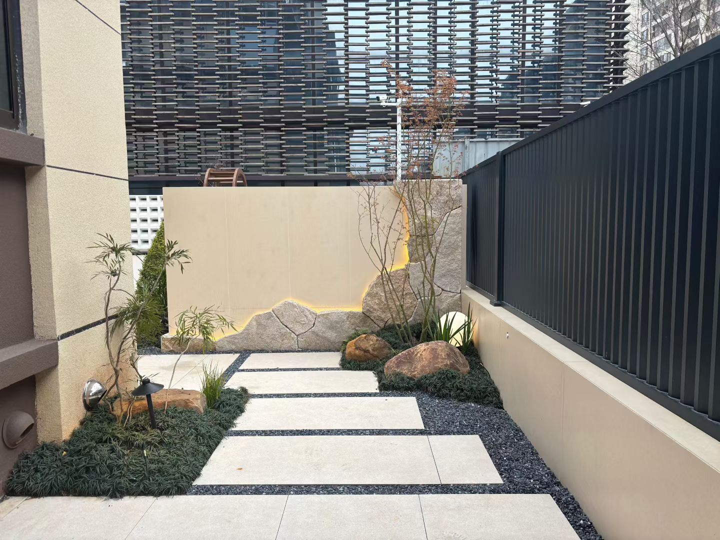 重庆渝北中央润园花园设计施工实景案例