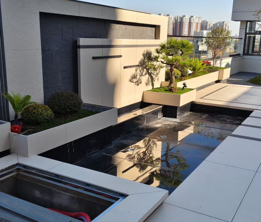 120m² 现代简约实景_重庆沙坪坝楼顶花园设计施工案例